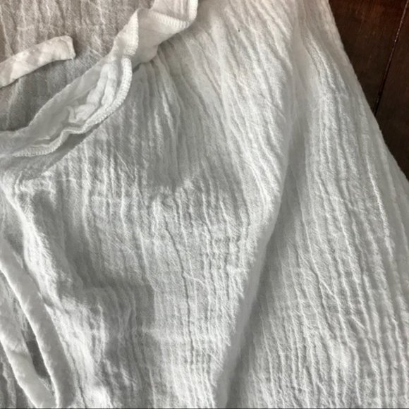 Old Navy Gauze Ruffled Blouse sz L - Picture 3 of 5